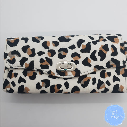 White Leopard Print Wallet *MINOR FAULT*